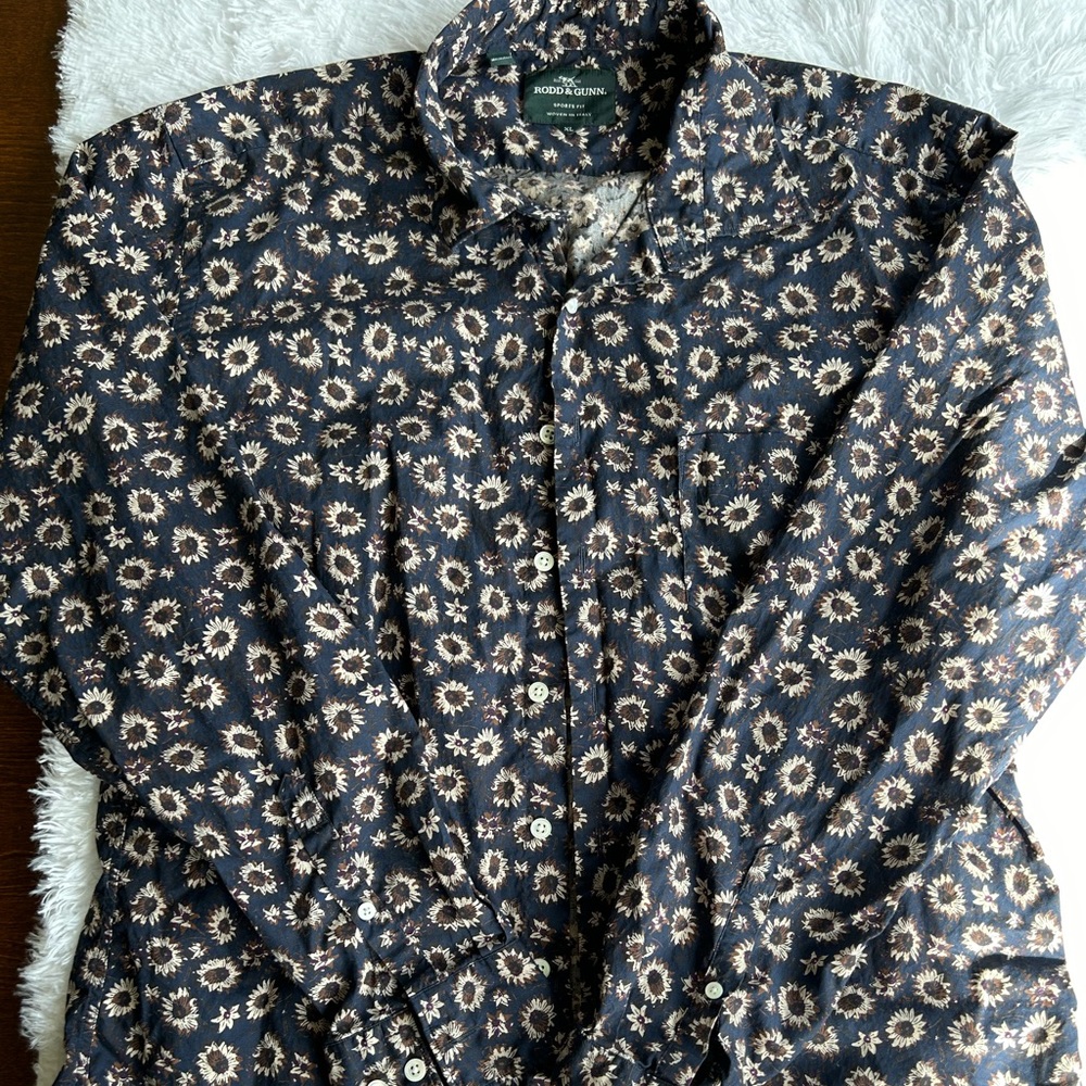 Rodd & Gunn • XL • Blue Floral